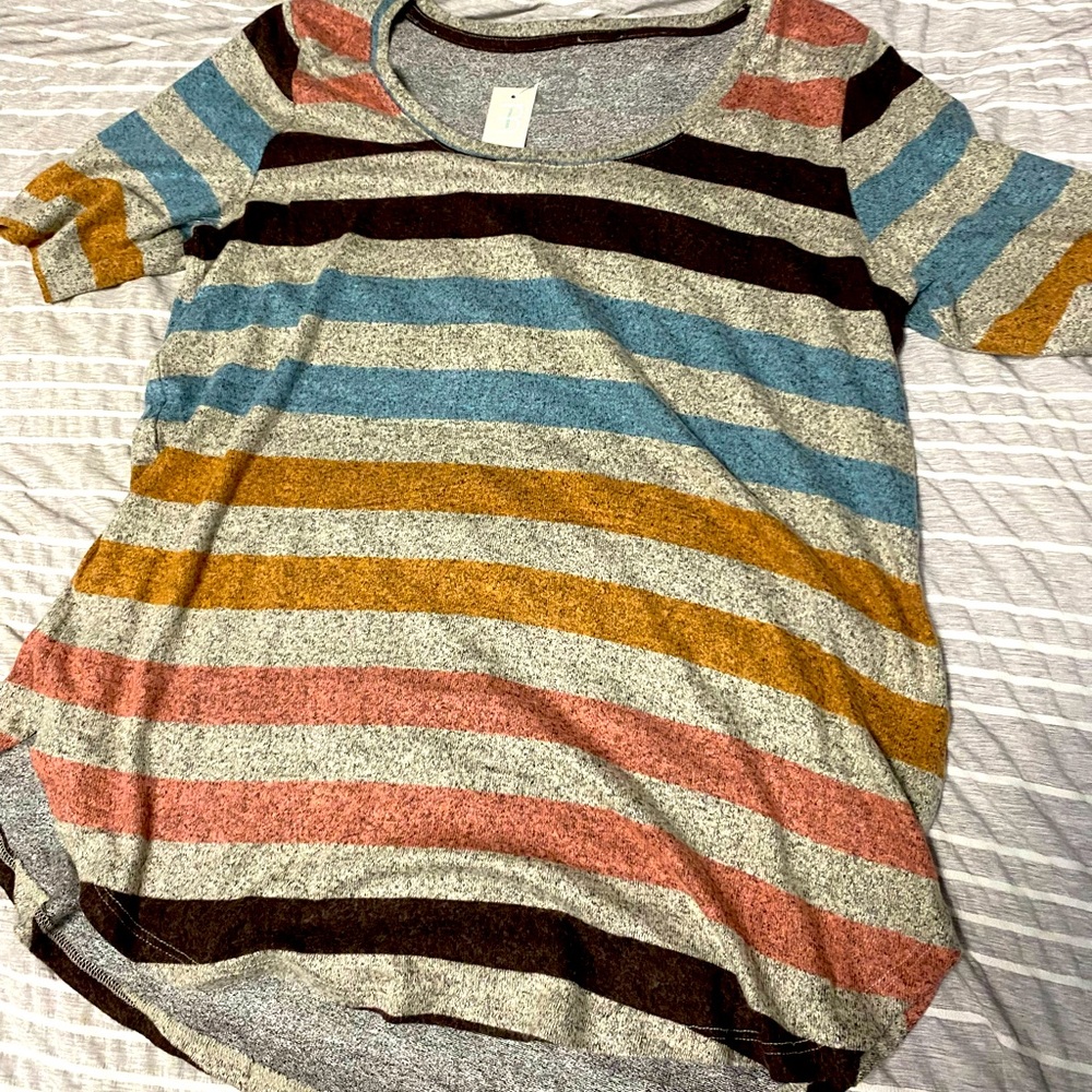 Maurice’s tshirt lg